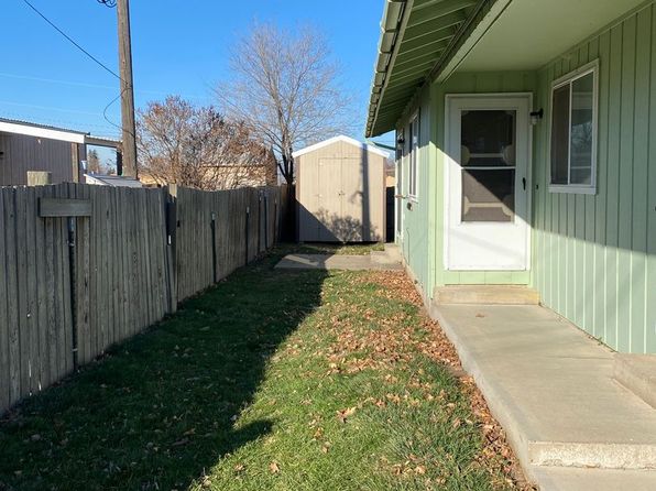 745 & 747 E Ash St #745