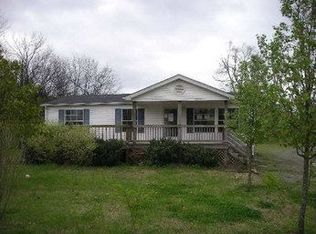 106 Fairfield Rd, Wartrace, TN 37183