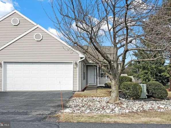 80 Hagarman Dr #80, York, PA 17408