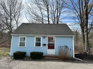 176 South St, Plainville, MA 02762