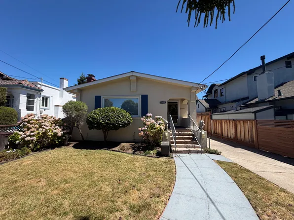 1323 Edgehill Dr, Burlingame, CA 94010