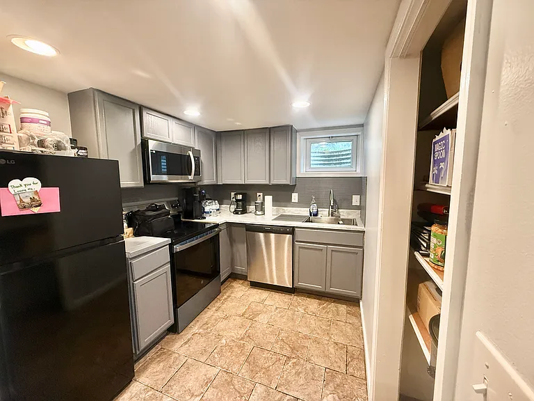 2712 James Dr #2 — Photo 4