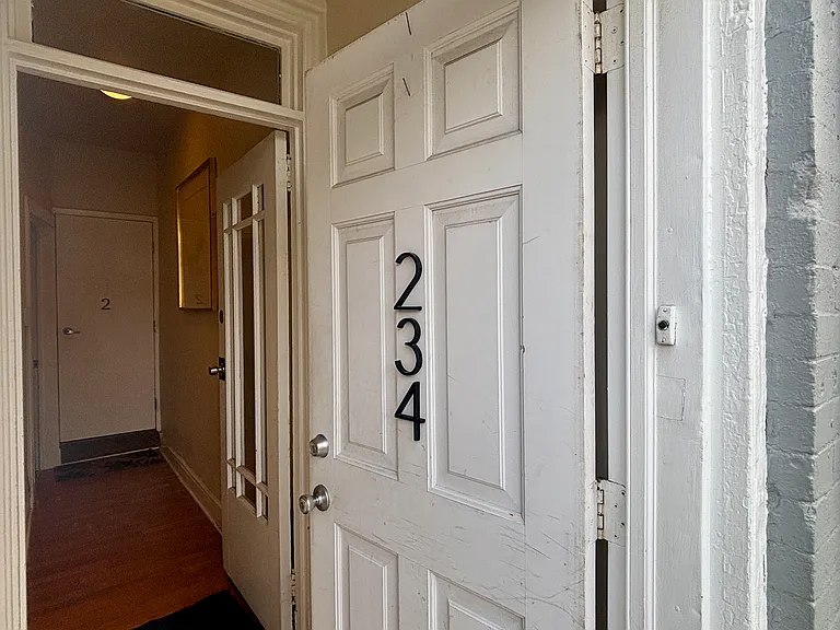 234 W James St #1 — Photo 2