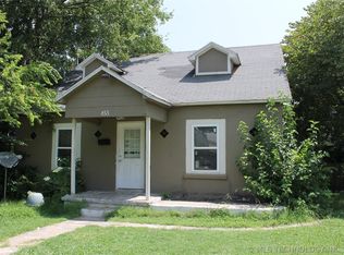 855 N Delaware Pl, Tulsa, OK 74110