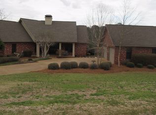 106 Daniels Cv, Philadelphia, MS 39350