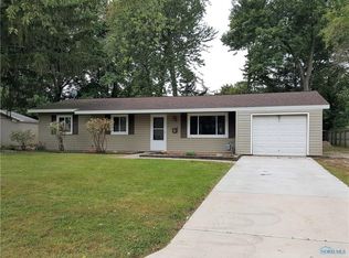 6043 Graystone Dr, Sylvania, OH 43560