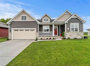 607 S Musket Rdg, Sun Prairie, WI 53590