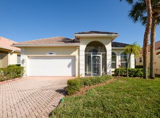 600 NW Lambrusco Dr, Port Saint Lucie, FL 34986