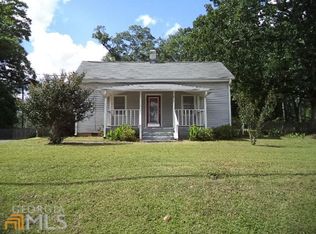 769 Smokey Rd, Newnan, GA 30263