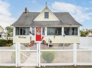 332 N Wellwood Ave, Lindenhurst, NY 11757