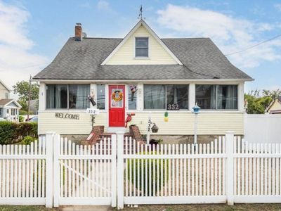 332 N Wellwood Ave, Lindenhurst, NY, 11757