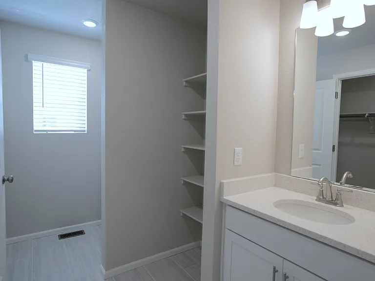 22295 E 39th Ave — Photo 35