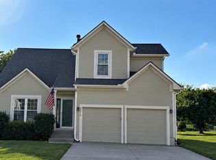 15214 S Albervan St, Olathe, KS 66062