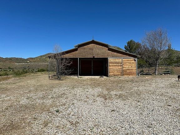 5th image of 33150 Big Springs Rd