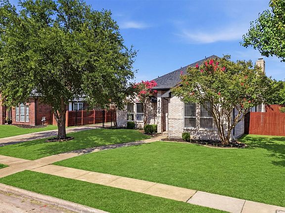 3rd image of 4106 Ridgecrest Trl