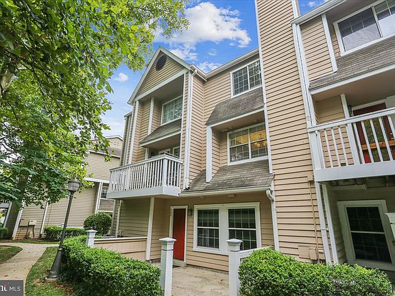2nd image of 5704 Chapman Mill Dr APT 360