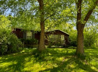 12872 Penn Ave, Conneaut Lake, PA 16316