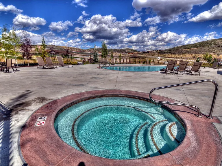 1052 W Abigail Dr — Photo 19