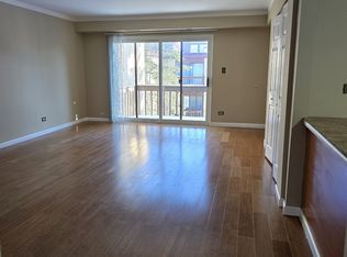 1202 S Forums Ct APT 3A, Wheeling, IL 60090