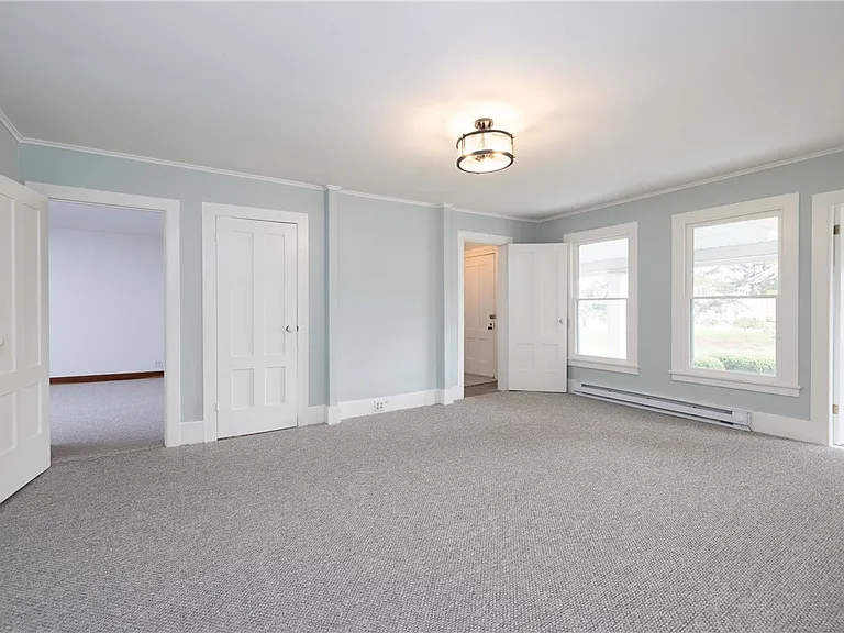 1253 Fairport Rd — Photo 36