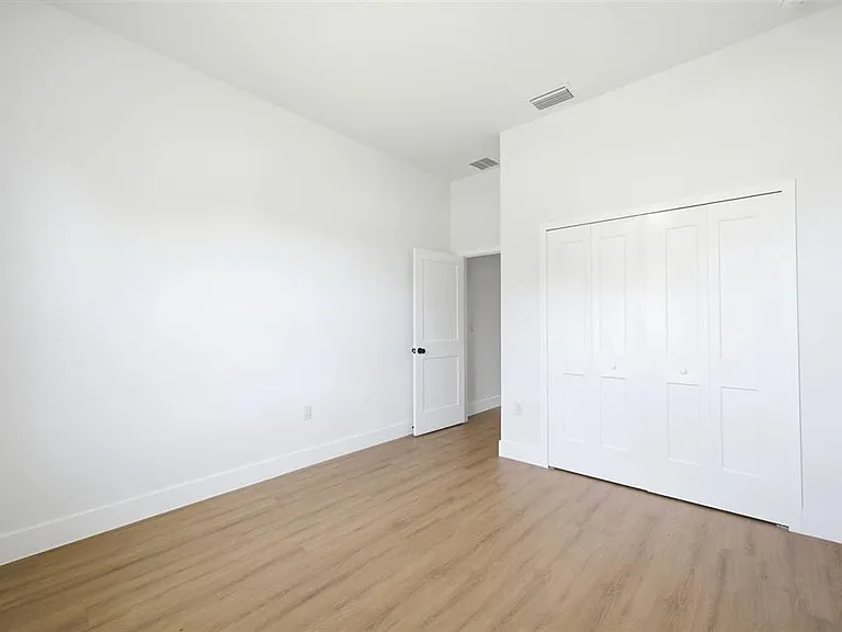 16835 SW 17th Ter — Photo 34