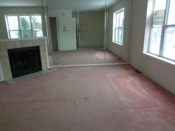 5th image of 6518 S Kenwood Ave