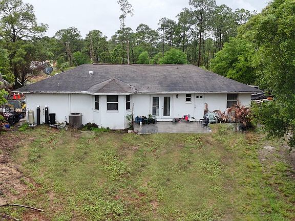 2nd image of 825 N Willow St