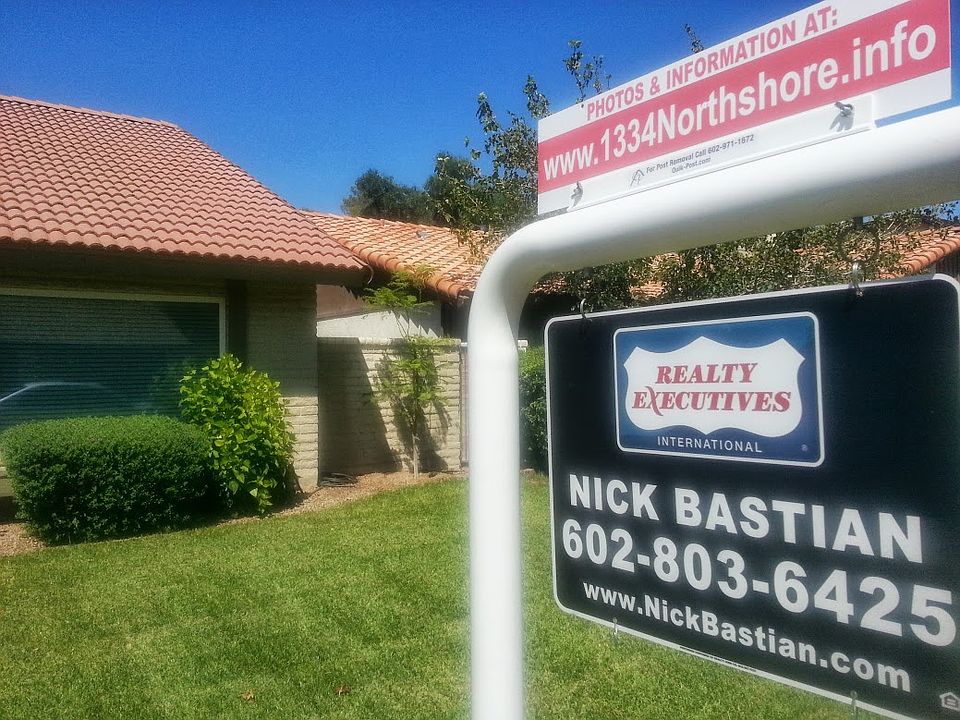 2nd image of 1334 E Northshore Dr