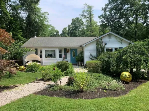 155 Wavecrest Drive, Mastic Beach, NY 11951