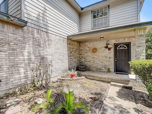 4th image of 15206 Kamary Ln