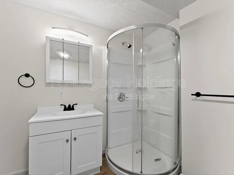 44 Holbert Ave — Photo 32