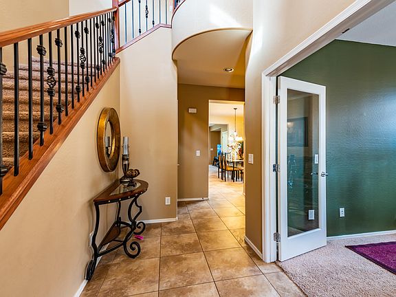3rd image of 3316 E Carla Vista Dr