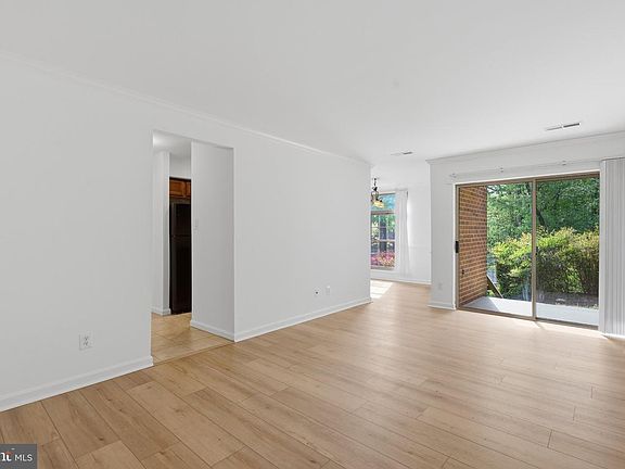 3rd image of 3310 Woodburn Village Dr APT 14