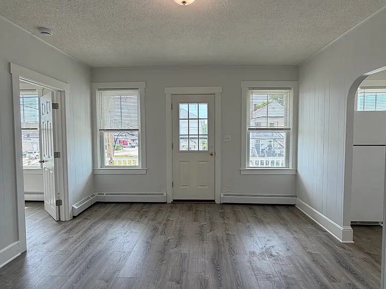 23 Curson St #2F — Photo 1