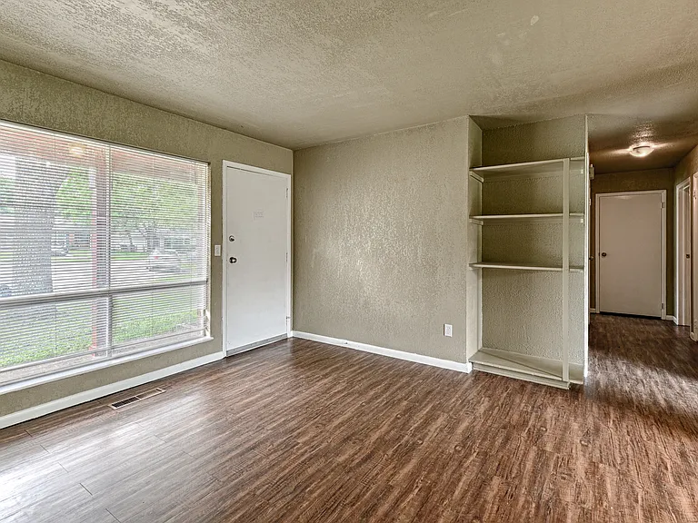 4909 Dalevale Ct — Photo 11