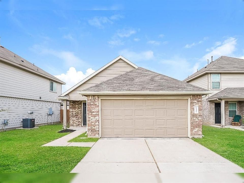 1st image of 24434 Treviso Gardens Dr