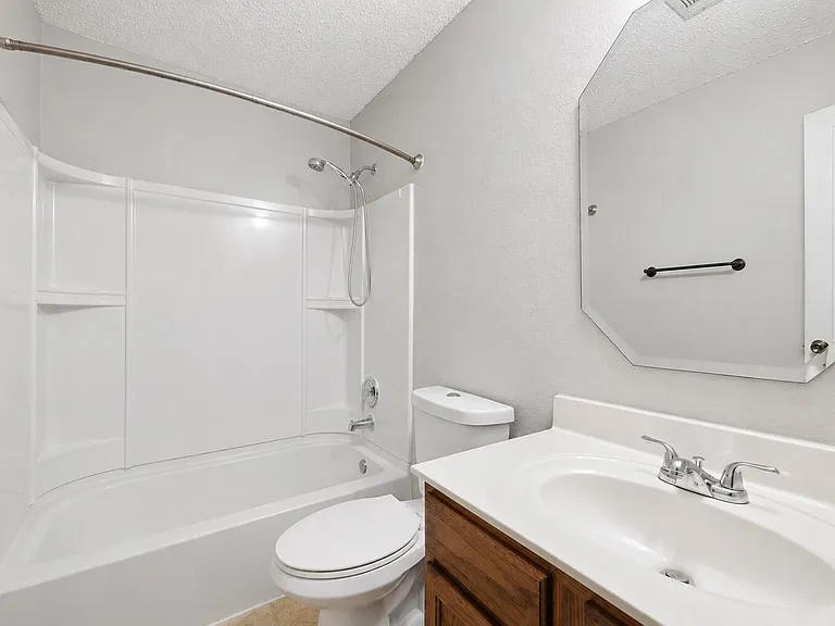 7900 Rosenberry Dr — Photo 21