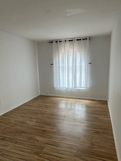 3 bed, 1200 sqft, $1,800 — Photo 4
