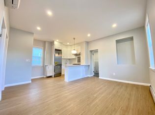 63 Jefferson Ave #2F, Staten Island, NY 10306