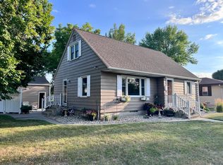 1805 Denfield Dr, Benson, MN 56215