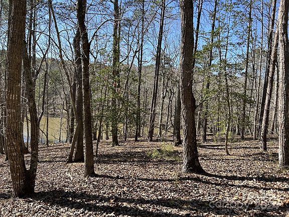 3rd image of 367 Whisper Lake Dr