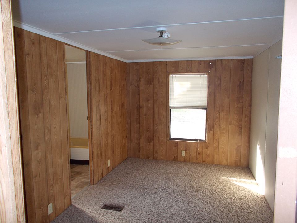 2nd image of 2460 Madrid Dr