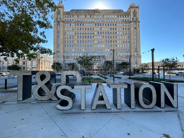 221 W Lancaster Ave, Fort Worth, TX