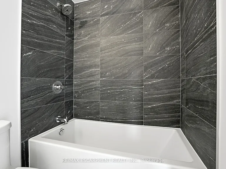 2075 Lakeshore Rd #702 — Photo 18