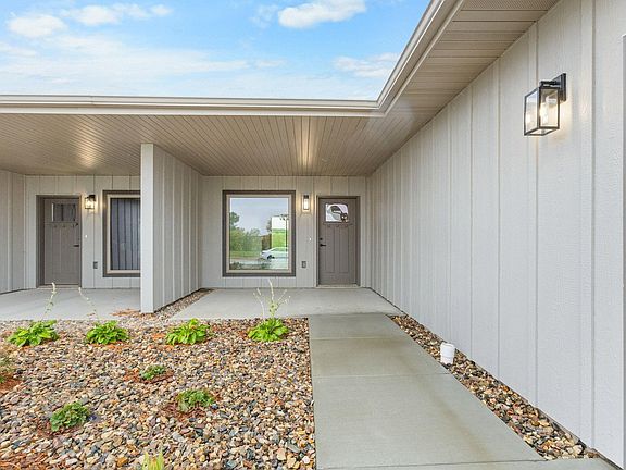 4th image of 505 Mill Pond Rd #1