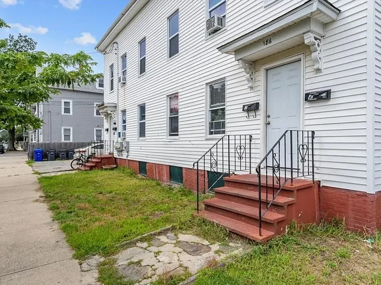 184-186 Allston Street — Photo 2