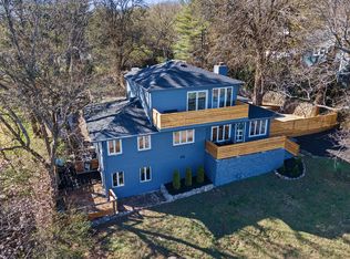 220 E Brow Rd, Lookout Mountain, TN 37350