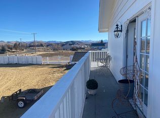 990 Riverview Dr, Gardnerville, NV 89460