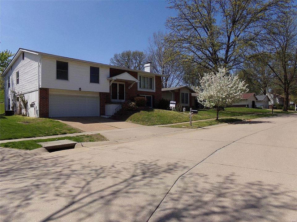 1st image of 1551 Redcoat Dr