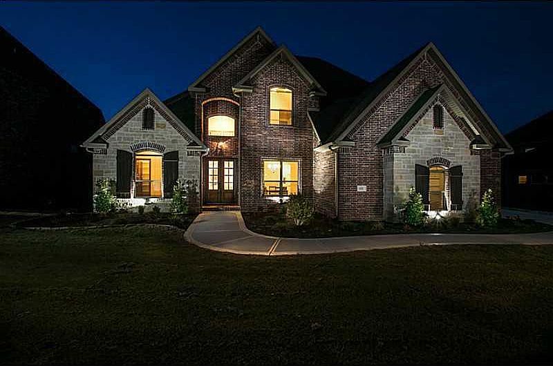 1st image of 431 Trailwood Cir